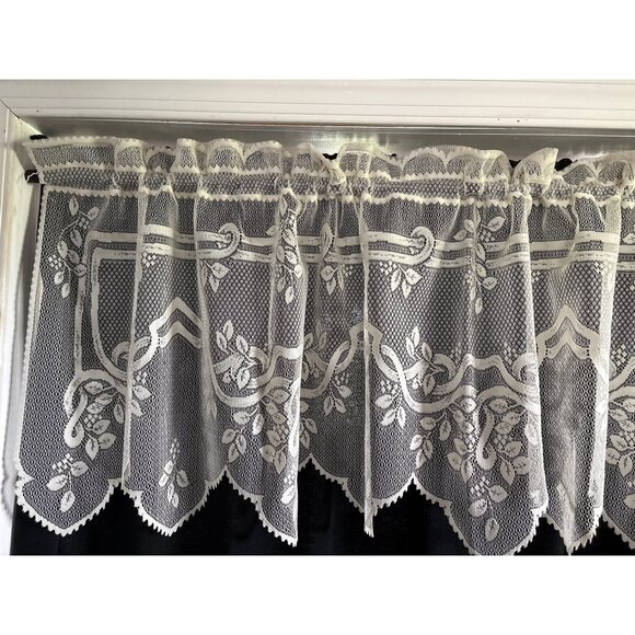 Heritage Lace Cream Valance 19"L x 64"W - Picture 9 of 11